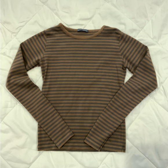 Brandy Melville Tops - Brandy Melville brown and black long sleeve